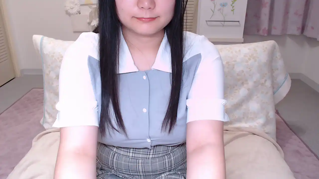 Yuiponss – [Sakuralive] Porn Live Chat Shaved Adult – 2025-12-11 01:47:51
