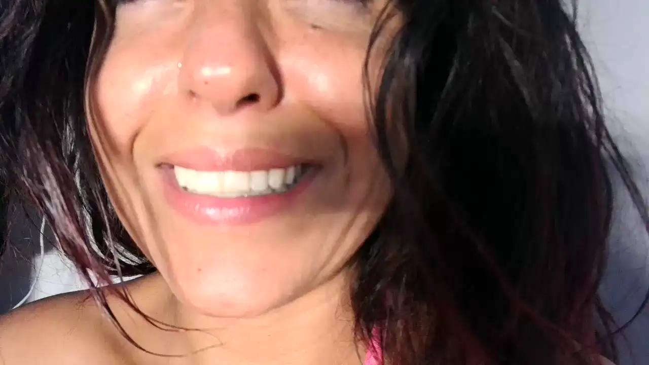 Allyson22andy – [Cam4] Closeup Romantic Mouth – 2025-01-11 07:07:33