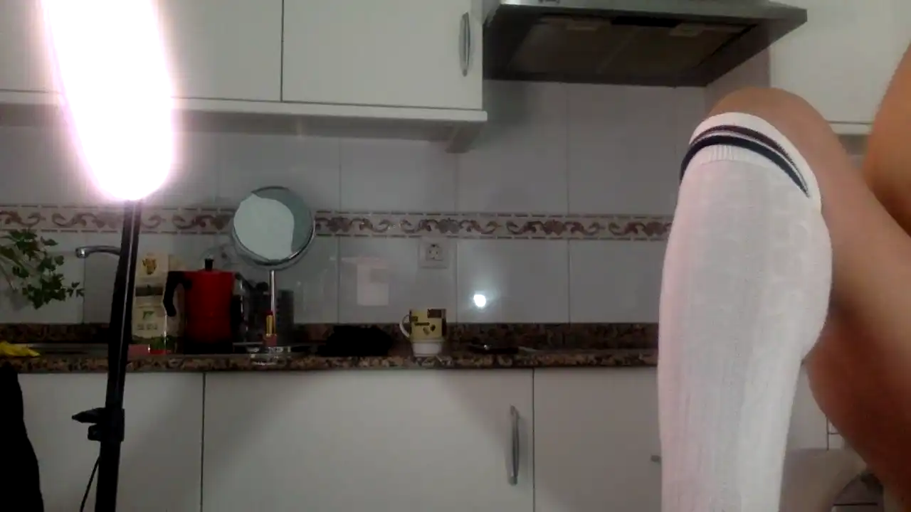 Barbiefede – [Cam4] Body Live Cams Fingering – 2025-04-02 15:27:44