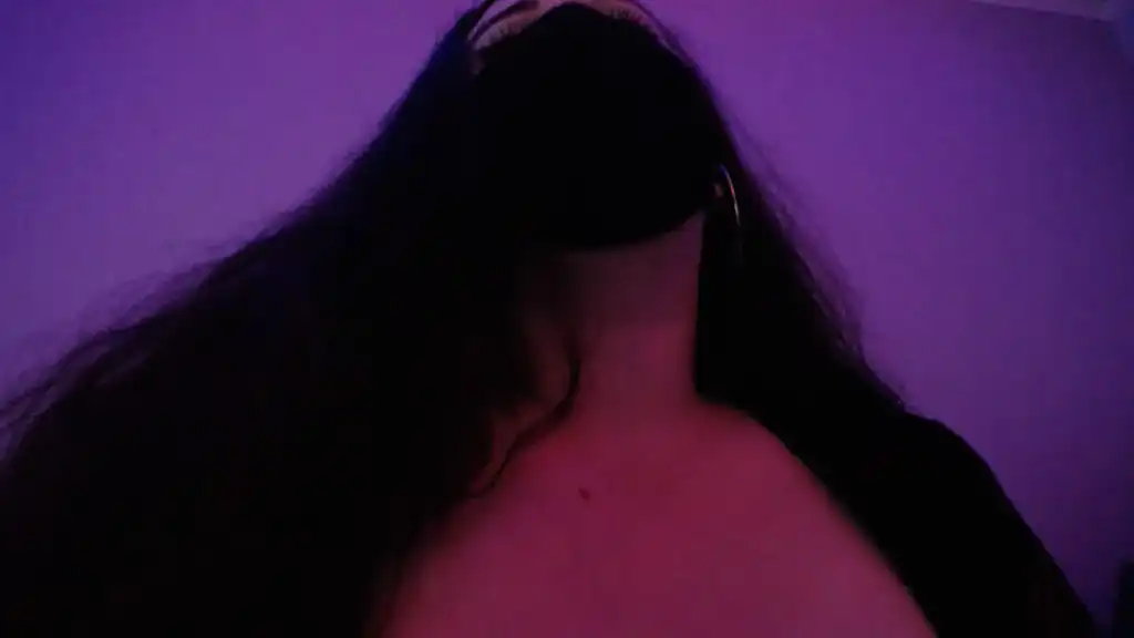 Patrycjaelklamote – [Showup] Lesbian Webcam Recording Huge – 2026-03-21 14:45:53