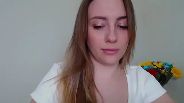 Queenoftease_ – [Myfreecams] Chica Body Does Everything – 2025-02-10 13:46:32