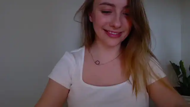 Queenoftease_ – [Myfreecams] Cute Webcam Girl Naughty Pretty Cam Model – 2026-06-21 07:56:29