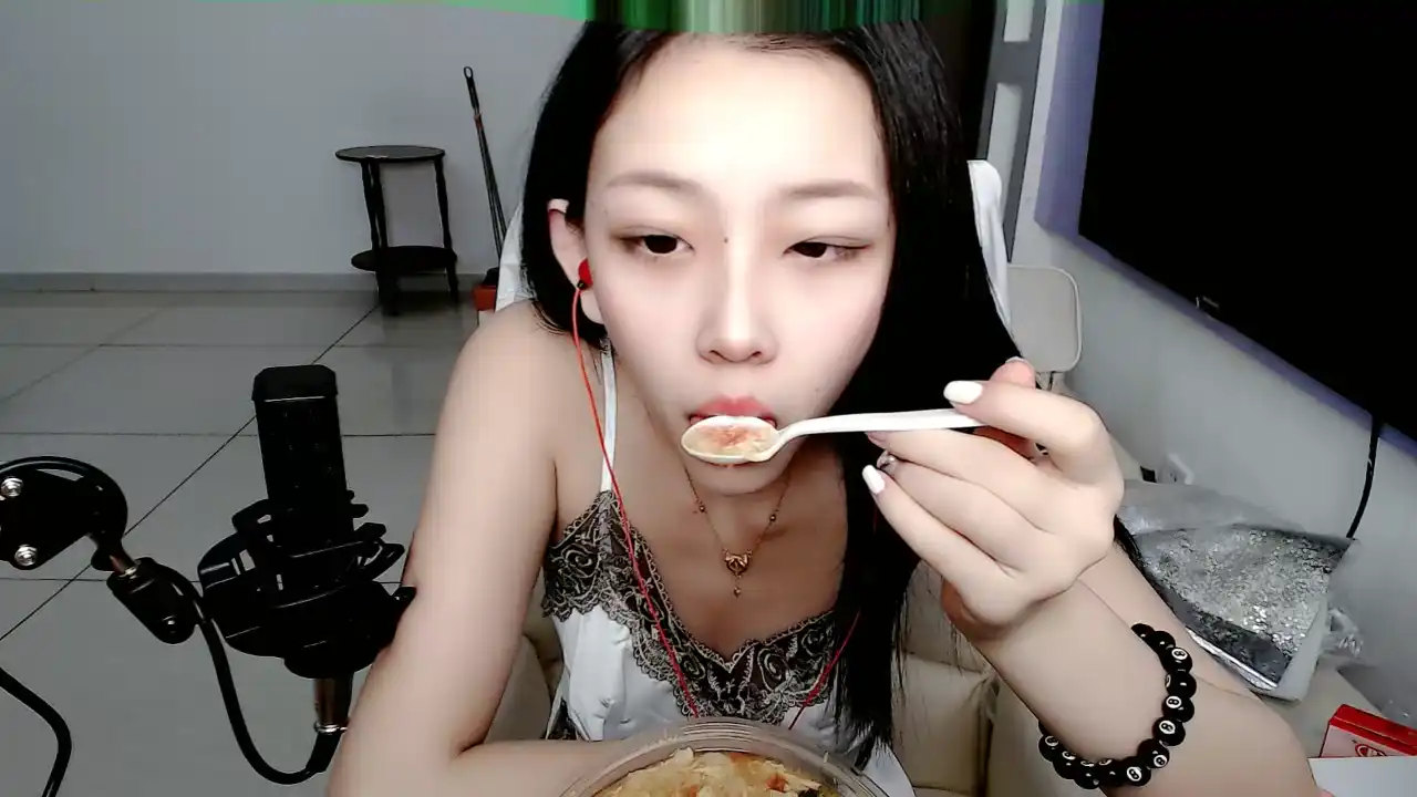 Xiaobaoya520 – [Stripchat] New Record Clip Naughty Slutty – 2025-09-24 21:17:45