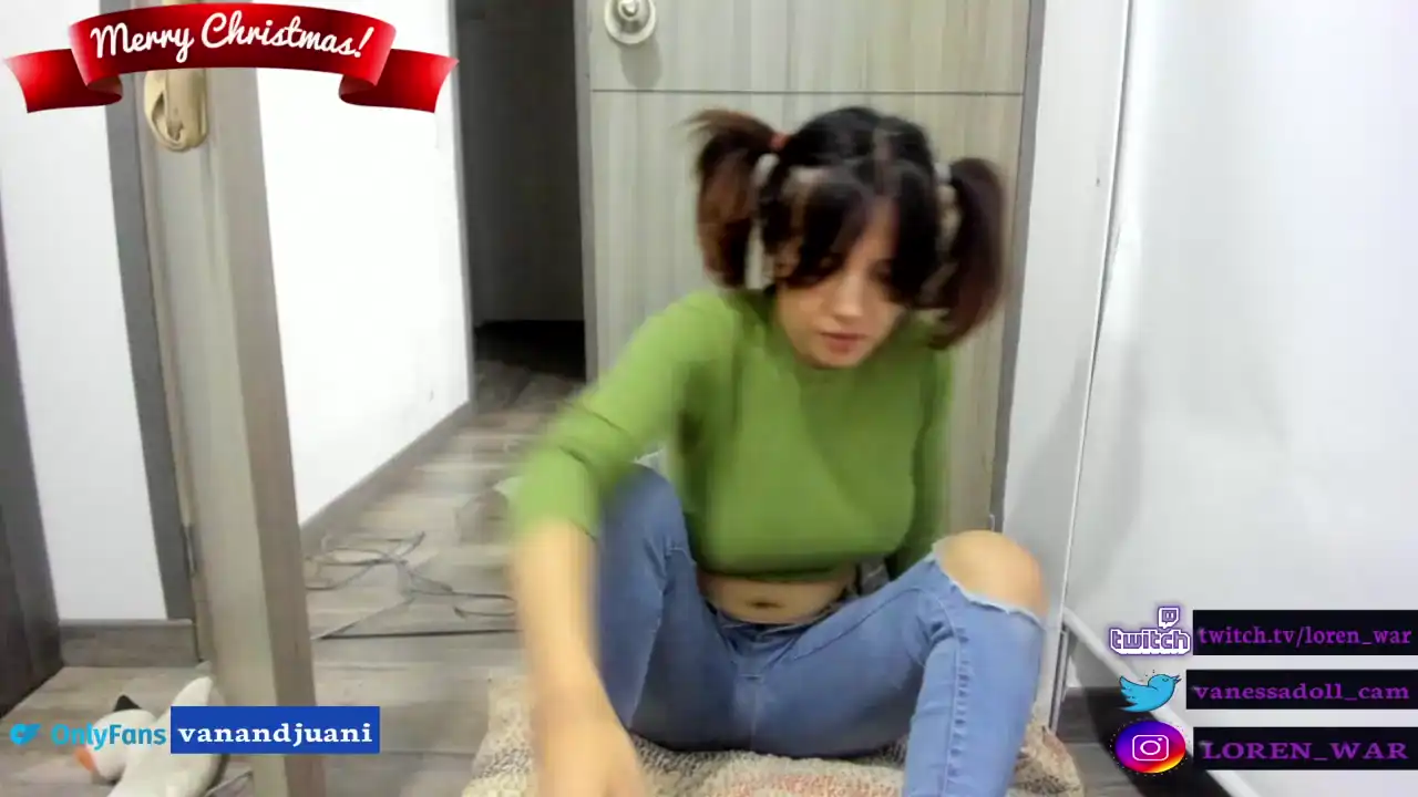 Vanandjuani – [Chaturbate] Playing On Live Webcam Fisting Pussy Webcam Recording – 2025-02-19 21:23:31
