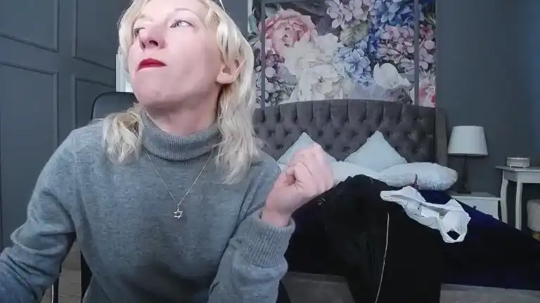 Nataliexbitton – [Streamate] Realsex Obmihod Webcam Recording – 2025-05-23 13:21:55