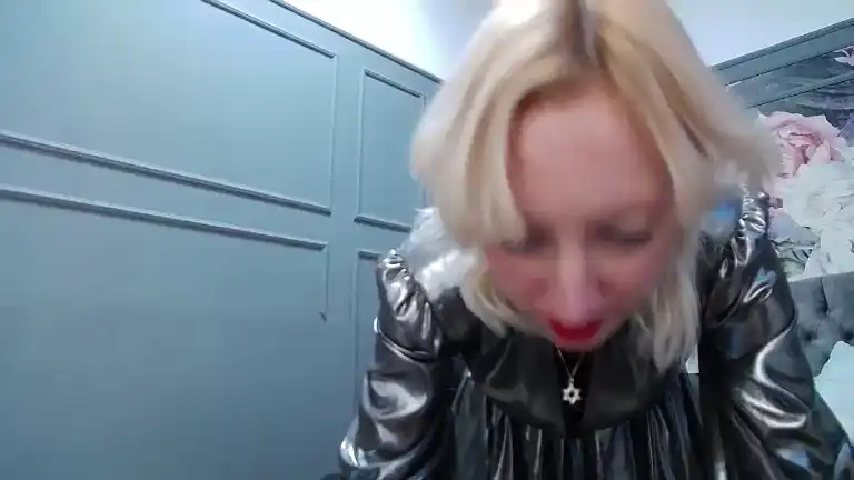 Nataliexbitton – [Streamate] New Record Clip Webcam Recording Oral – 2025-08-29 18:07:16