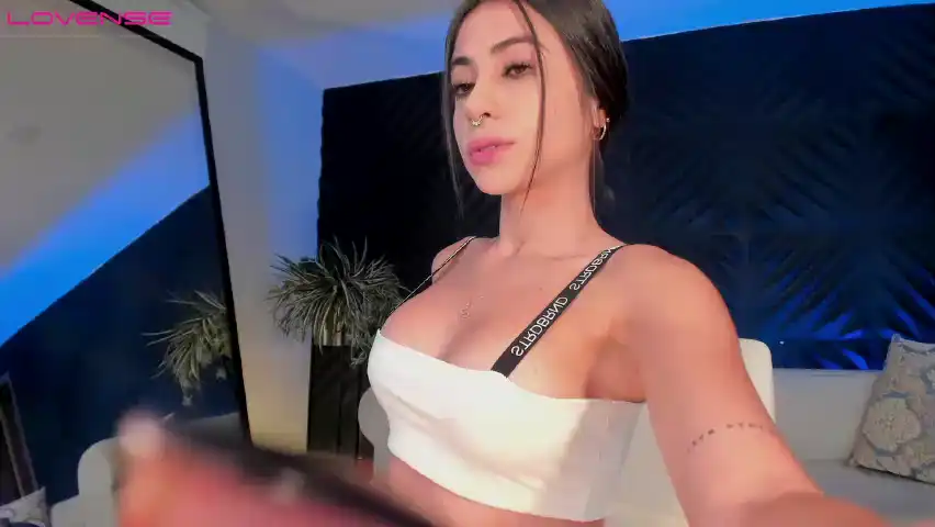 Leilacarteer – [Bongacams] Hidden Show Fucks Herself Beauty – 2025-06-01 21:33:59