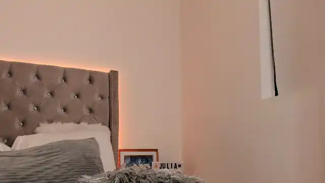 Julia-summers – [Flirt4free] Awesome Pvt Rubbing Pussy – 2026-05-14 22:28:26