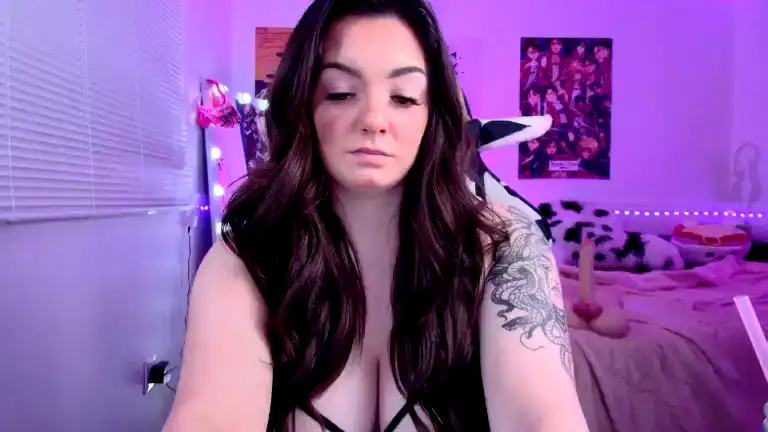 Heavynsentxo – [Streamate] Web Model Naughty Webcam Goddes – 2025-03-05 05:13:51