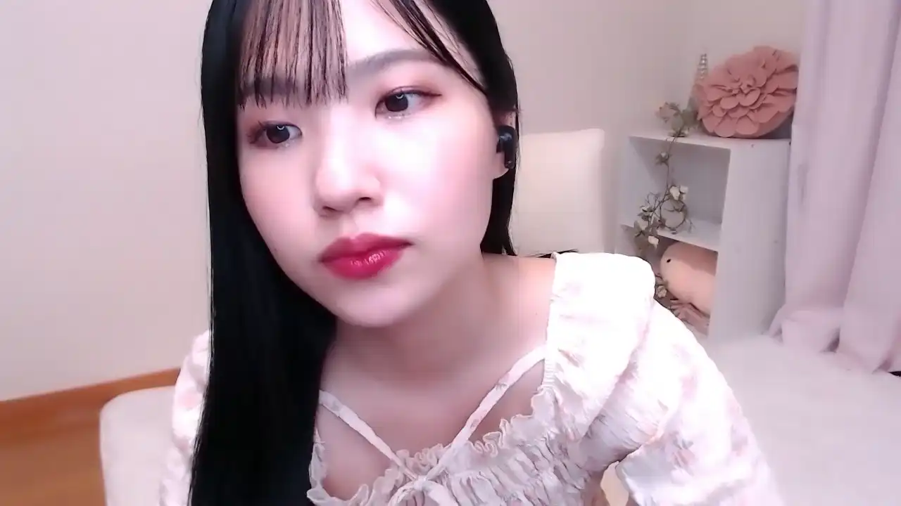 Rikaxxq – [Sakuralive] Hottest Webcam Babe Naked Female Orgasm – 2025-02-06 04:20:12