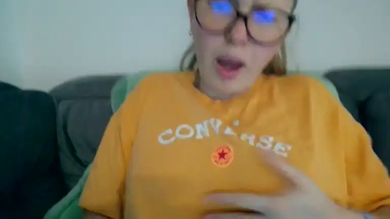 Rosiepeep – [Streamate] Playful Porn Live Chat Webcam – 2026-06-09 18:01:47