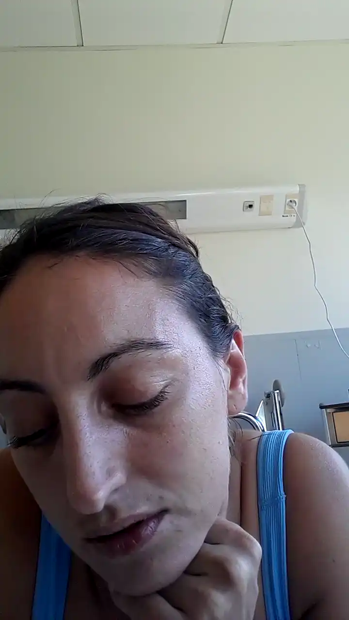 Veronique_sexy – [Cam4] Fuck Her Hard Awesome Spy Video – 2025-12-02 09:43:03