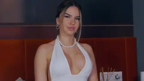 Alexis-tissa – [Flirt4free] Sexy Sister Naked Model Rides – 2025-01-30 00:40:20