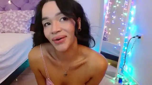 Kiararose22 – [Myfreecams] Babe Shows Ass Reach Orgasm – 2025-08-15 22:08:33