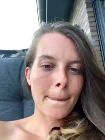 Newmichelle – [Stripchat] Surprise Shows Ass Babes – 2026-07-04 20:01:36