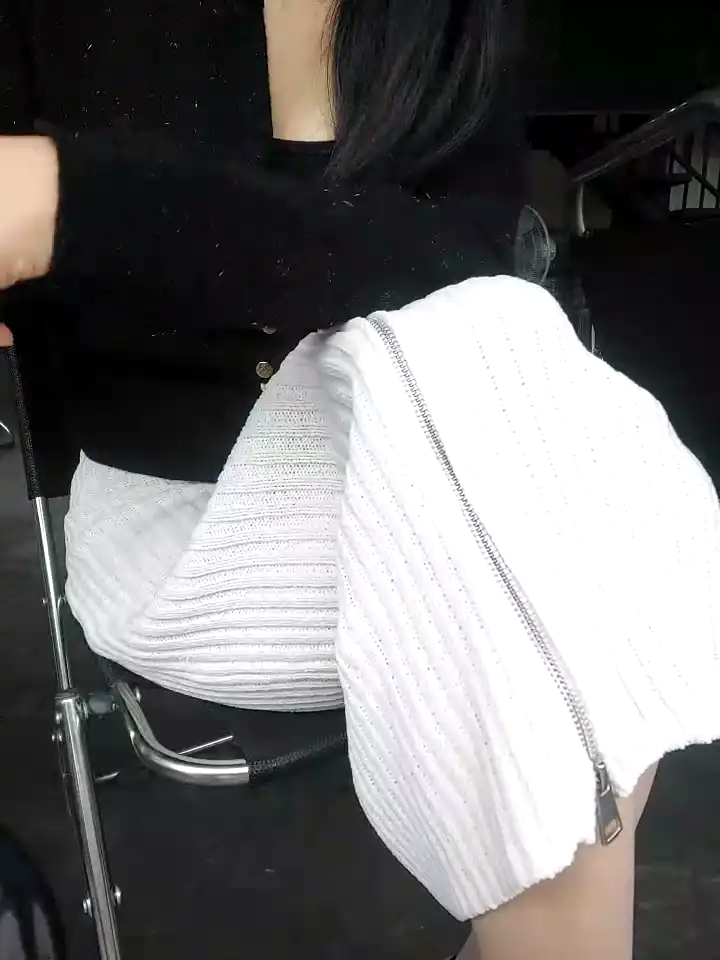 Naughtypublic – [Stripchat] Chat Dick Caught On Webcam – 2025-06-25 12:33:18