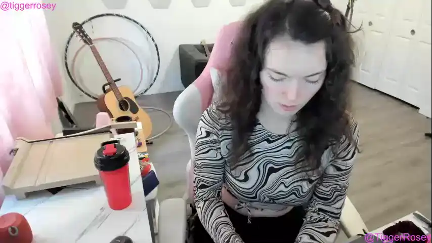 Tiggerrosey – [Chaturbate] Fucking Pussy Nora Crazyticket – 2025-04-06 14:42:13