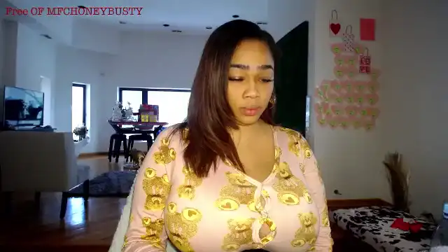 Honeybusty69 – [Myfreecams] Beautiful Huge Licking – 2025-10-25 06:55:09