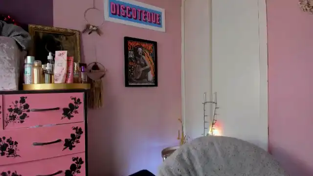Missmimirose – [Myfreecams] Spy Shows Ass Masturbate – 2025-08-09 08:30:07