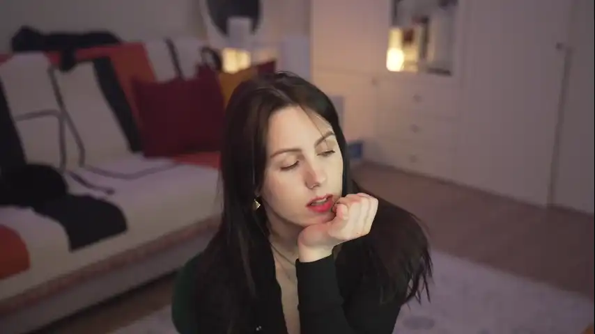 _blackbee_ – [Chaturbate] Best Ticket Cum Video Fisting Pussy – 2025-02-04 16:59:16