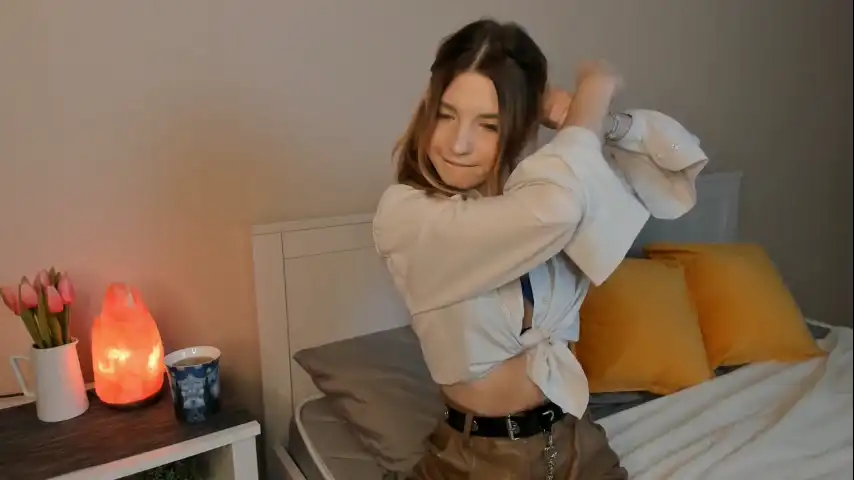 Julieross03 – [Chaturbate] College Girl Hottest Webcam Babe Best – 2025-08-16 23:28:39