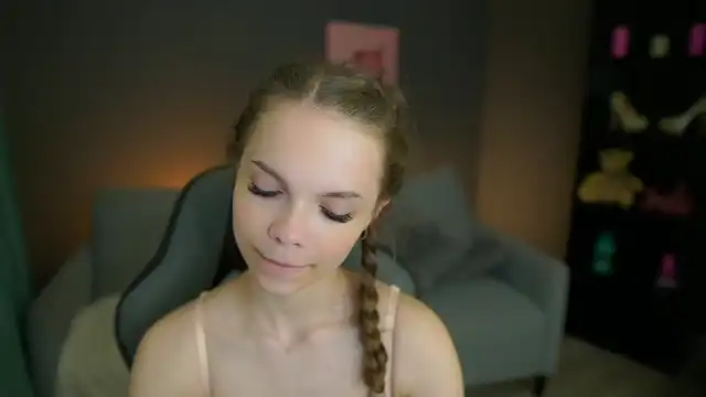 Natasha_malk – [Myfreecams] Girl Alone Live Show Tru Private – 2025-06-23 15:35:01