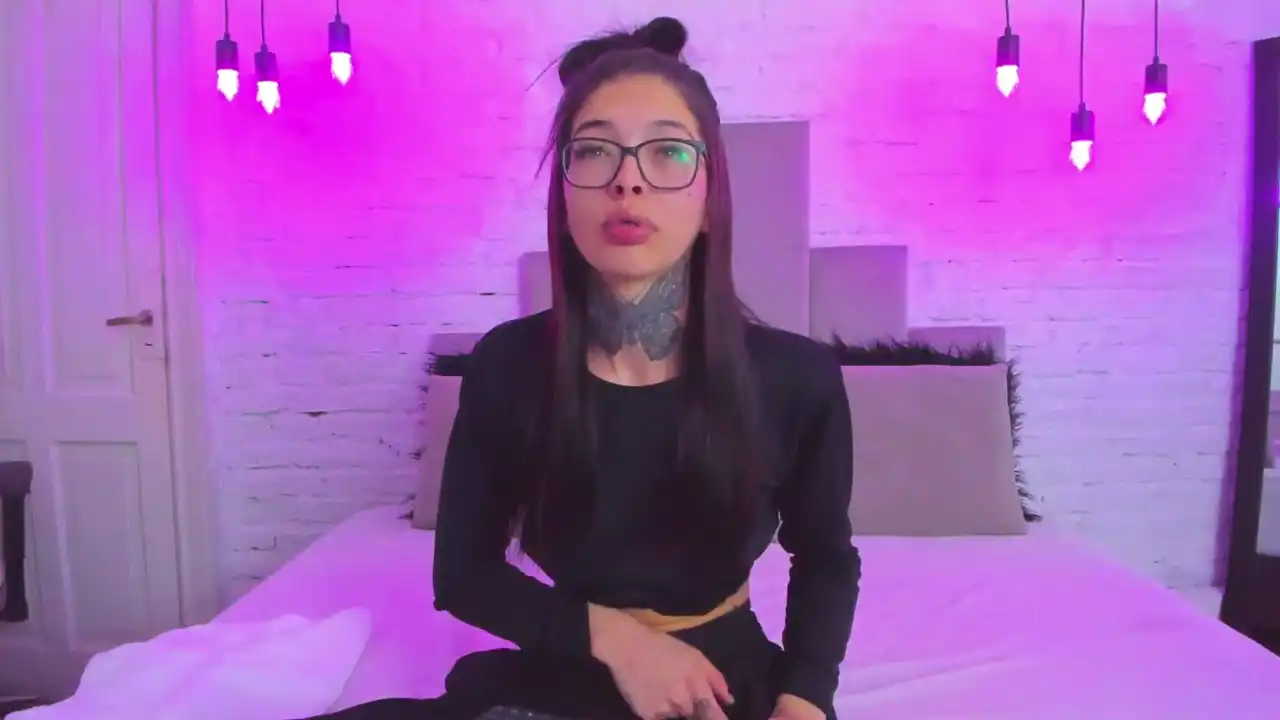 Caroliinasantana – [Xlovecam] Big Tip Goal Cum Pvt – 2026-04-30 02:28:39