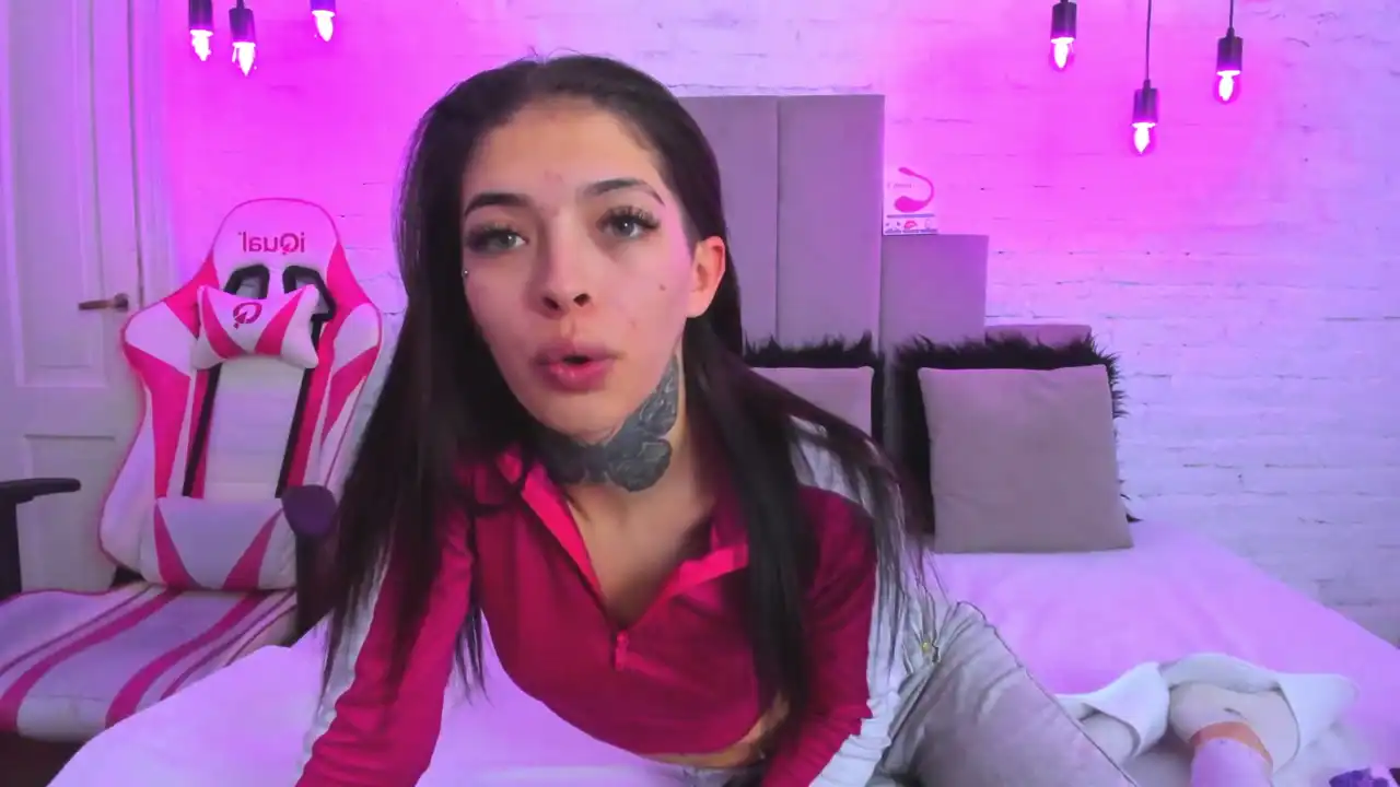 Caroliinasantana – [Xlovecam] Hot Babe Strips Creamy Show New Video – 2025-08-17 16:05:48