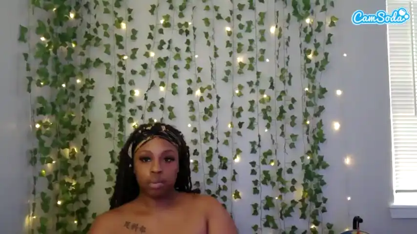 Queencroze – [Camsoda] Masturbate Friendly Lovense – 2025-01-19 18:45:29