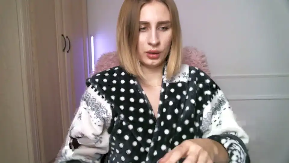 Viviensabo_ – [Showup] Shaved Hot Show Closeup – 2025-07-26 07:39:55