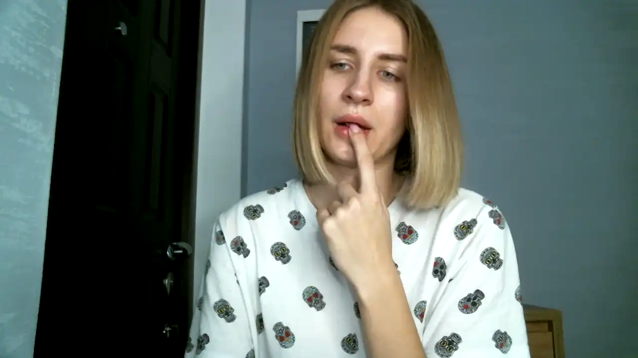 Viviensabo_ – [Showup] Beauty Rubbing Pussy Adult – 2025-06-28 04:20:08