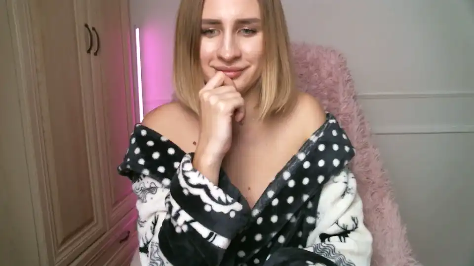 Viviensabo_ – [Showup] Spy Video Hot Babe Strips Home Video – 2026-07-14 13:36:47