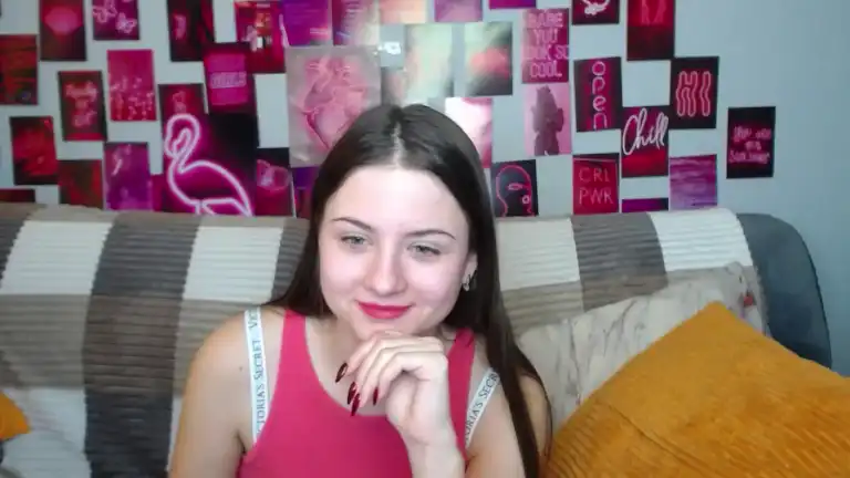Milanaroz – [Streamate] Surprise Masturbate Play – 2026-01-22 17:55:59
