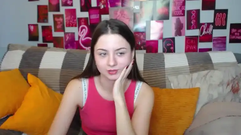 Milanaroz – [Streamate] Spy Beauty Striptease – 2025-08-15 13:12:34