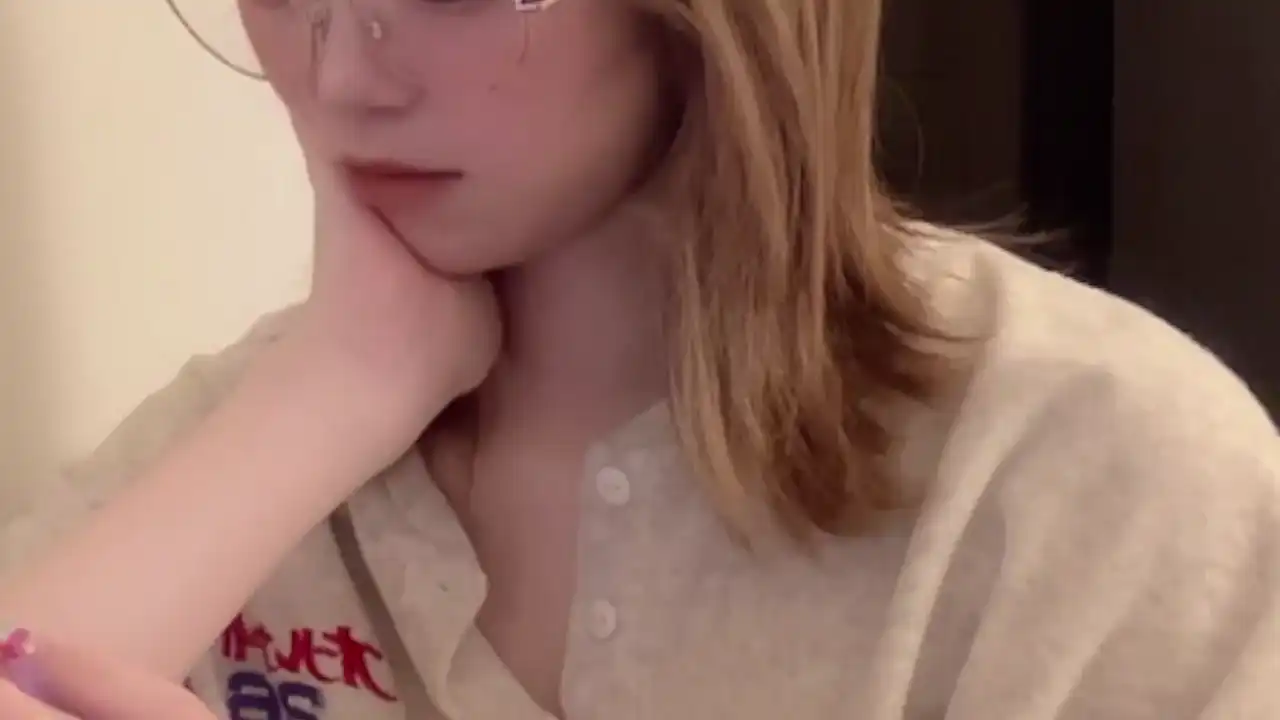 Yunatandayo – [Sakuralive] Naked Model Gets Dirty New Video – 2025-03-05 18:22:55