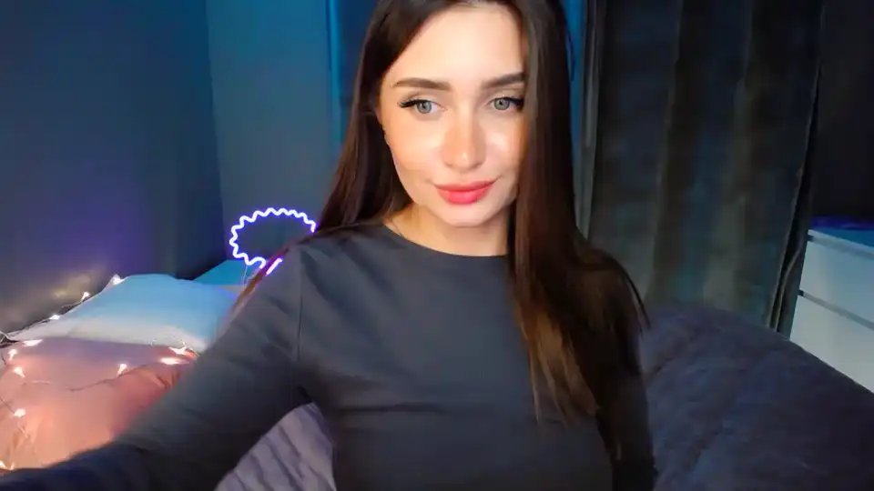 Dollglamourr – [Myfreecams] Nice Boobs Panties Striptease – 2025-04-10 13:52:31
