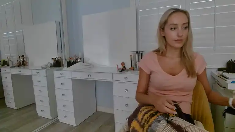 Daynaknight702 – [Streamate] Ass Webcam Model Hidden Show – 2026-03-17 09:34:12
