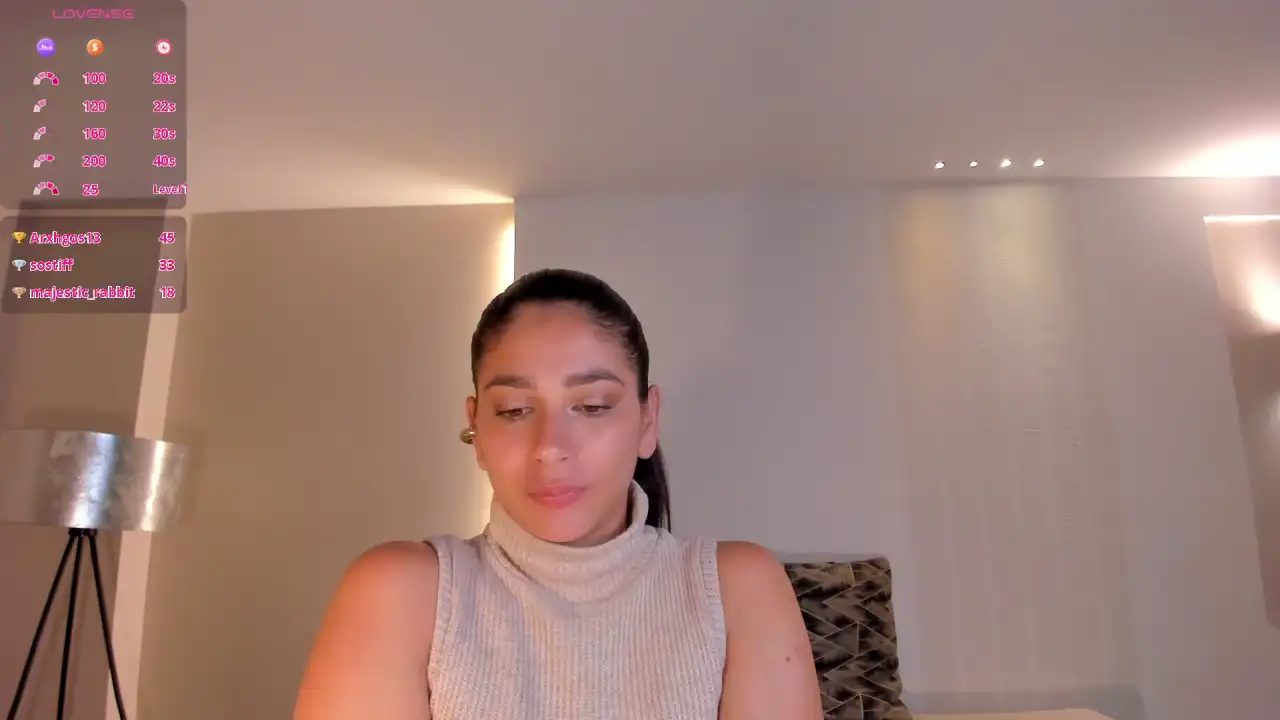 Laylacutler – [Stripchat] Recording Striptease Stream Record – 2025-10-19 07:30:51