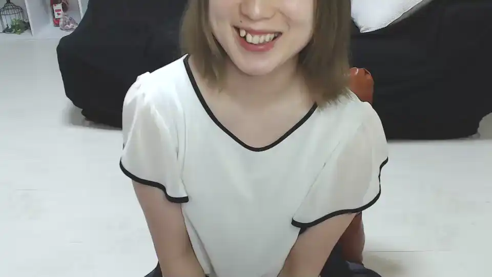 Qaqmayuqaq – [Sakuralive] Girl Alone Huge Naked – 2026-04-20 00:35:51