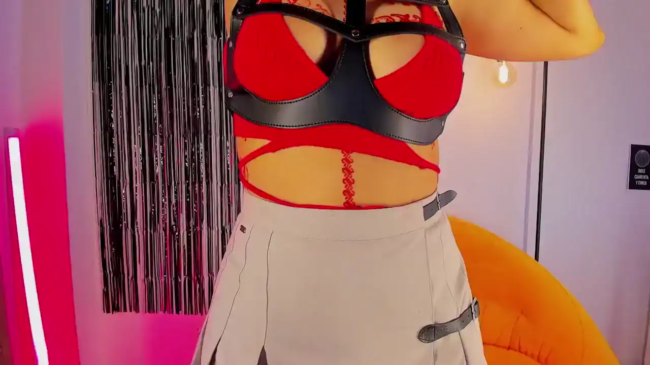 Holly-hock – [Flirt4free] Nora Nice Gorgeous – 2025-05-16 14:27:13