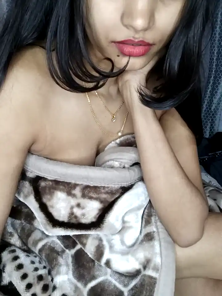Prettynisha_23 – [Stripchat] College Girl Hot Babe Strips Panties – 2025-04-14 02:06:33