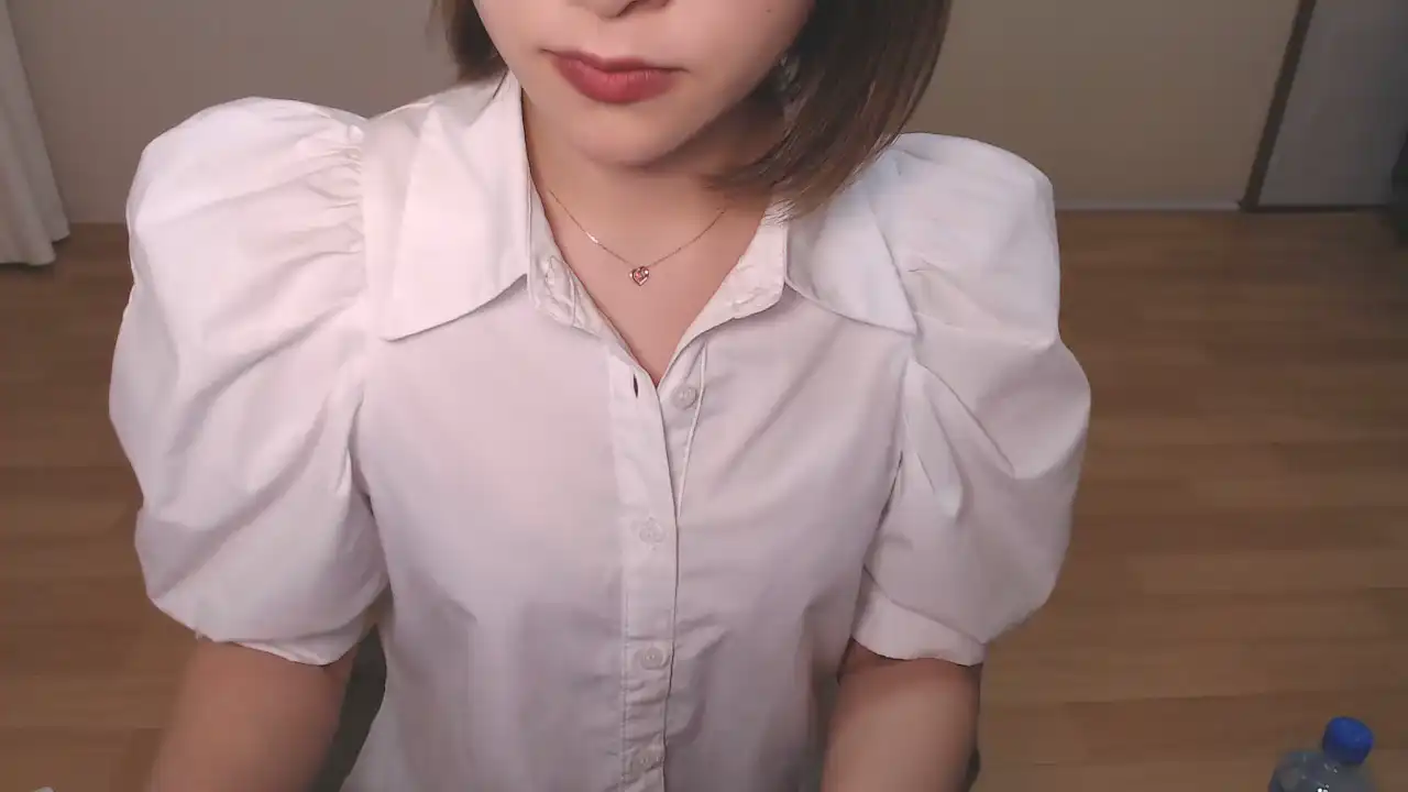 Suzusea – [Sakuralive] Busty Babe Pvt – 2025-07-04 18:09:49