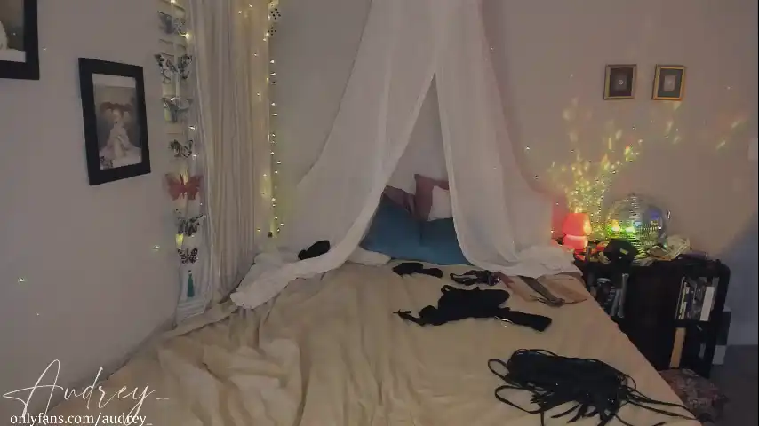 Audrey_ – [Chaturbate] Fantastic Boobs Flashing Ass Incredible Women – 2026-01-25 05:34:45